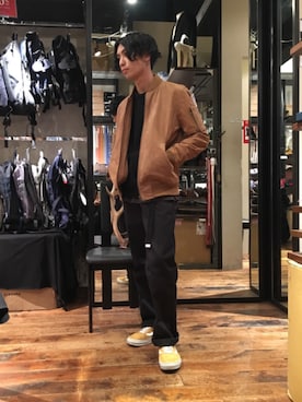 「GGD（ジージーディー）のアイテム（MA-1）」を使った、GGD町田店さん（メンズ・172cm）の冬コーディネート