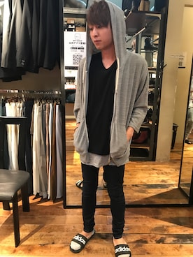 「HVC（エイチブイシー）のアイテム（トップス）」を使った、GGD町田店さん（メンズ・172cm）の夏コーディネート