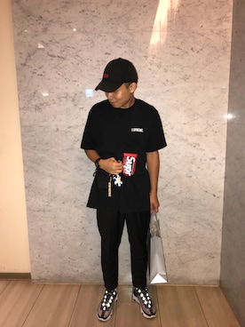 「424 CLOTHING（フォートゥーフォー クロージング）のアイテム」を使った、白育彰さん（メンズ・168cm）の夏コーディネート