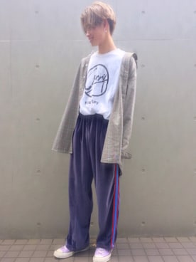 「FLAGSTUFF（フラグスタフ）のアイテム（その他）」を使った、吉家巧基さん（メンズ・174cm）の春コーディネート