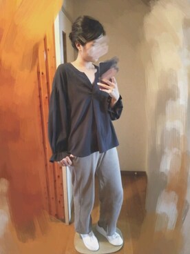 「UNIQLO（ユニクロ）のワイドリブスリットストレートパンツ セットアップ可能（その他パンツ、ベージュ系）」を使った、memekirokuさん（レディース・170cm）の秋コーディネート