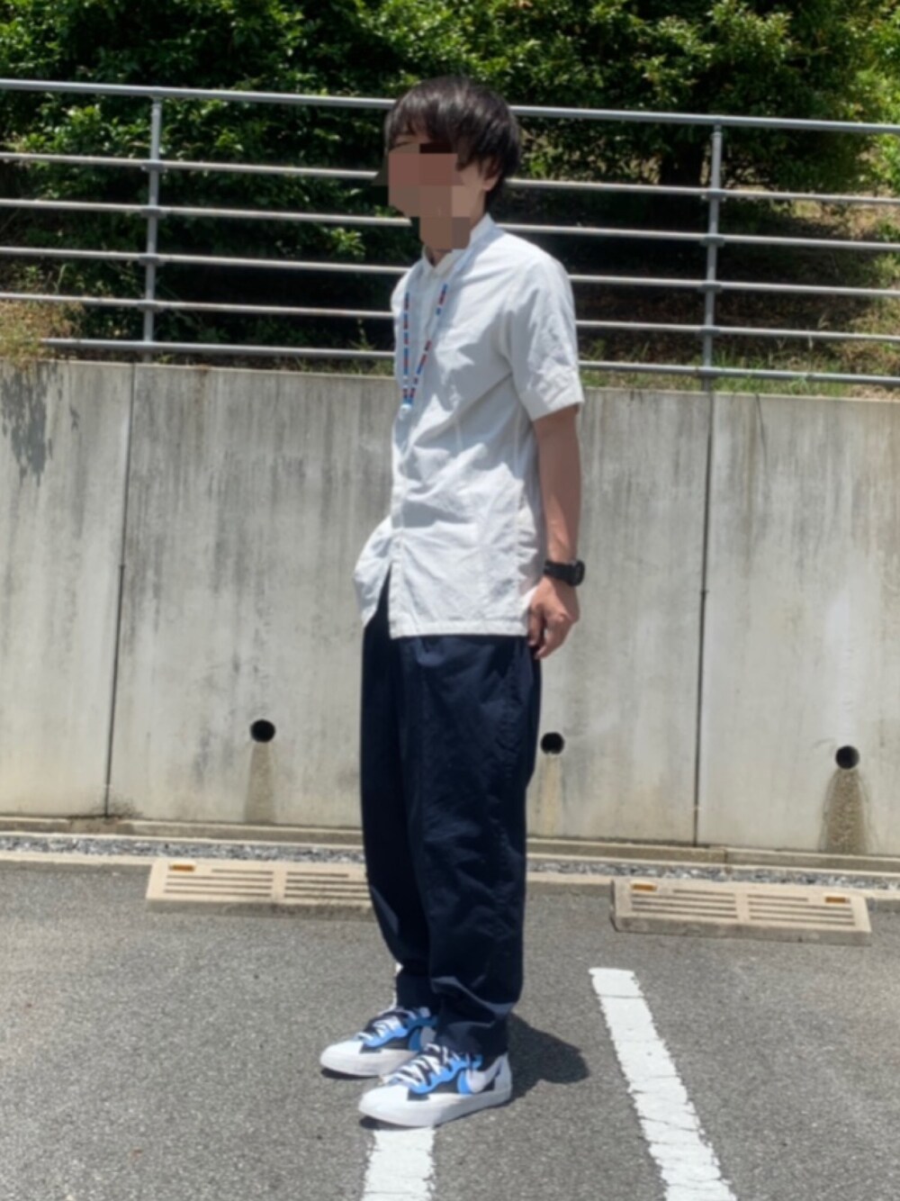 「おしゃれさんと繋がりたい、シャツスタイル、スニーカー、低身長、暑い、ハイカットスニーカー」｜「The Viridi-anneのアイテム（シャツ/ブラウス、ホワイト系）」を使った、ゆきちゃソさん（メンズ・162cm）の夏コーディネートの1枚目の写真