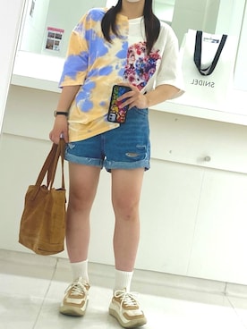 「LOIS CRAYON（ロイスクレヨン）のアイテム（パンツ）」を使った、Natsuさん（レディース・155cm）の春コーディネート