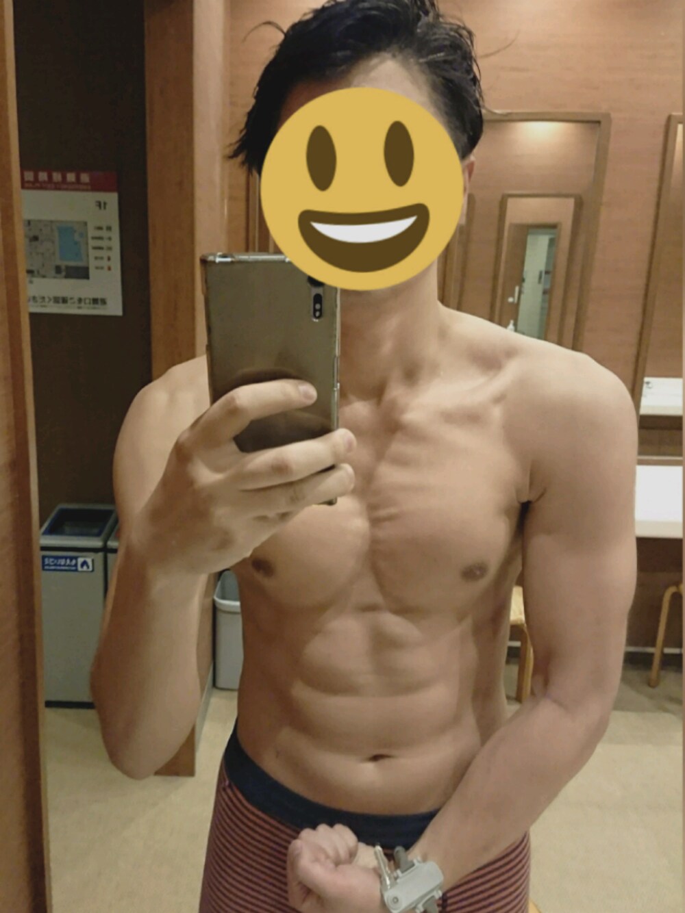 「フィットネス、減量とも増量とも言えない」｜「おれのアイテム（その他、ブラウン系）」を使った、oreさん（メンズ・173cm）の春コーディネートの1枚目の写真