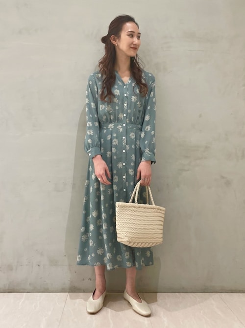 芸能人愛用 新品 タグ付き 上品なワンピース ブルー 大特価 アーバンリサーチ ワンピース Oyostate Gov Ng