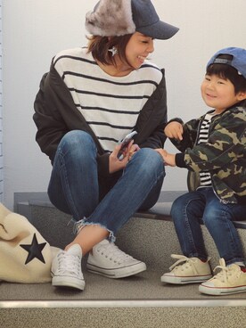 「Ungrid（アングリッド）のインディゴフレイドヘムストスリ（デニムパンツ）」を使った、asmさん（レディース・161cm）の冬コーディネート