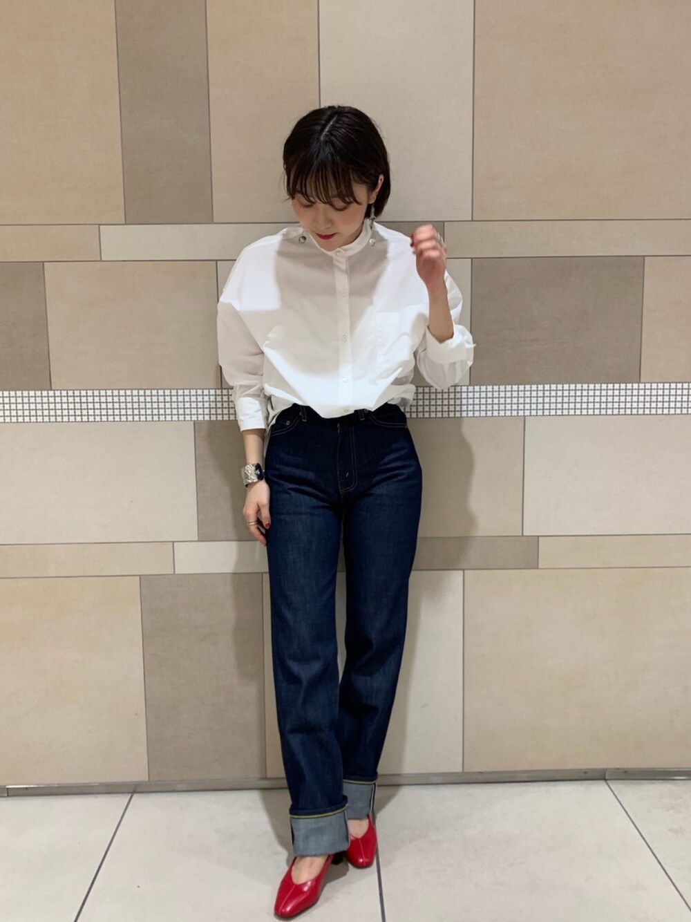 「シンプルコーデ、オトナカジュアル、デニム」｜「Levi'sのアイテム（デニムパンツ、ブルー系）」を使った、ゆかさん（レディース・160cm）の夏コーディネートの1枚目の写真