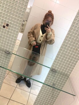 「ニットカーディガン」｜「アイテム（トレンチコート）」を使った、shioriさん（レディース・155cm）の春コーディネート