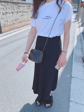 「A.P.C.（アーペーセー）のT-SHIRT PETITE RUE MADAME HOMME JPS（Tシャツ/カットソー、ホワイト系）」を使った、moepiさん（レディース・162cm）の春コーディネート