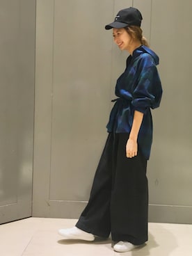 「CONVERSE TOKYO（コンバーストウキョウ）のアイテム（キャップ）」を使った、MIOさん（レディース・163cm）の秋コーディネート