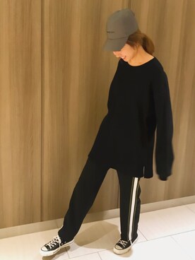 「CONVERSE TOKYO（コンバーストウキョウ）のアイテム（キャップ）」を使った、MIOさん（レディース・163cm）の秋コーディネート