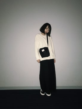 「UNIQLO（ユニクロ）のWOMEN オックスフォードワイドパンツ＋E（その他パンツ）」を使った、勝田里奈さん（レディース・161cm）の秋コーディネート