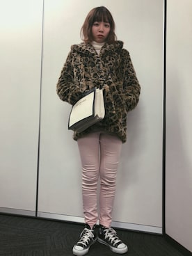 「H&M（エイチ・アンド・エム）のアイテム（ジャケット/アウター）」を使った、勝田里奈さん（レディース・161cm）の冬コーディネート