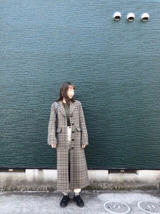 勝田里奈使用「MOUSSY（WAIST FIT CHECK COAT）」的時尚穿搭