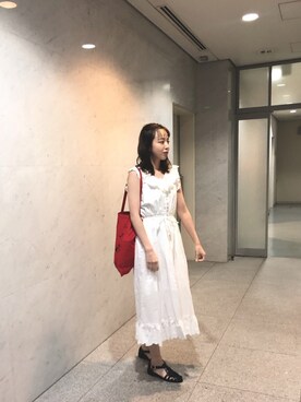 「勝田里奈」｜「アイテム（トートバッグ）」を使った、勝田里奈さん（レディース・161cm）の夏コーディネート