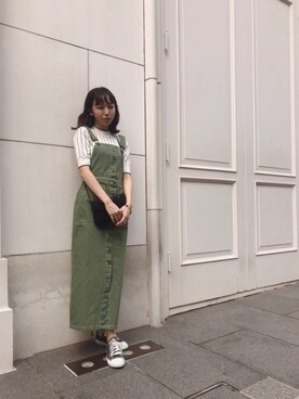 「勝田里奈」｜「アイテム（オールインワン・サロペット）」を使った、勝田里奈さん（レディース・161cm）の秋コーディネート