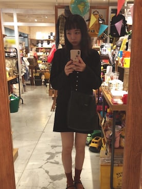 「勝田里奈」｜「アイテム（トートバッグ）」を使った、勝田里奈さん（レディース・161cm）の秋コーディネート