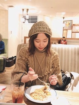 「勝田里奈」｜「アイテム（ニットキャップ/ビーニー）」を使った、勝田里奈さん（レディース・161cm）の冬コーディネート