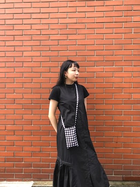 「アイテム（ピアス（両耳用））」を使った、勝田里奈さん（レディース・161cm・20代）の秋コーディネート