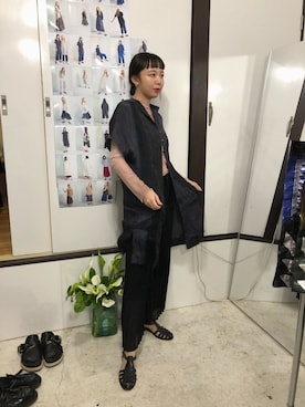 「勝田里奈」｜「アイテム（サンダル）」を使った、勝田里奈さん（レディース・161cm）の秋コーディネート