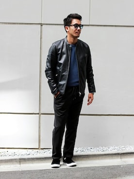「tk.TAKEO KIKUCHI」｜「アイテム（スリッポン）」を使った、KISHIさん（メンズ・174cm）の秋コーディネート