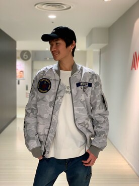 「静岡」｜「アイテム（ミリタリージャケット）」を使った、RYUKIさん（メンズ・180cm）の冬コーディネート