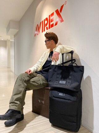 RYUKI使用「AVIREX（ギガホールド キャリーバッグ/GIGA HOLD CARRY BAG）」的時尚穿搭
