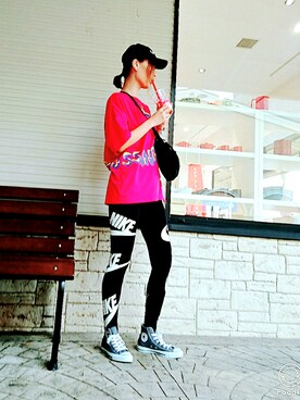 「NIKE(ナイキ)のアイテム(ショルダーバッグ)」を使った、1risa1さん(レディース・164cm)の秋コーディネート