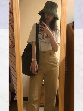 「MUJI」｜「アイテム（腕時計）」を使った、慊莫QMさん（レディース・165cm）の春コーディネート