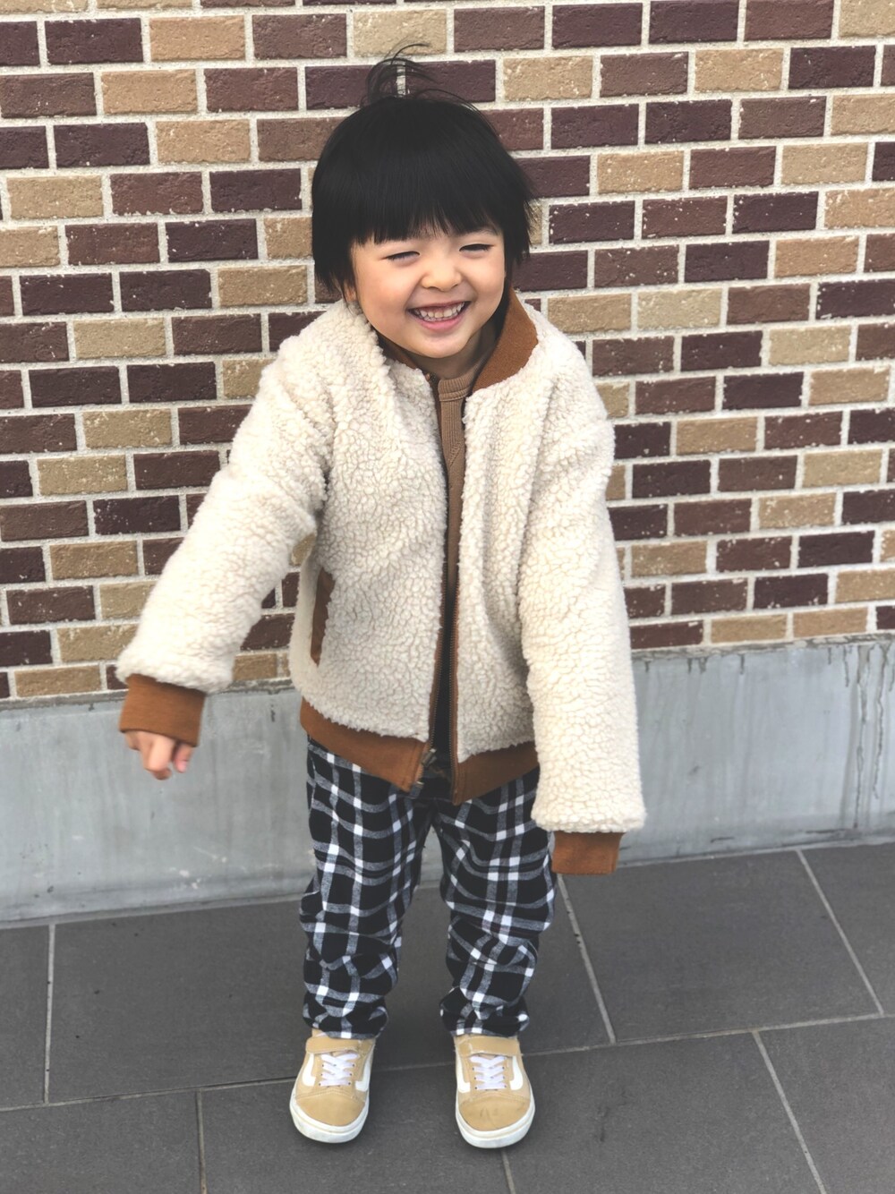 「大晦日、キッズファッション、2019ありがとうございました、男の子コーデ、VANS、3歳」｜「BEAMS BOYのアイテム（ジャケット/アウター、ブラウン系）」を使った、tomoringo さん（キッズ・100cm）の冬コーディネートの1枚目の写真