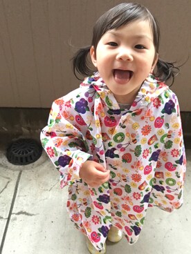 「雨の日」｜「アイテム（その他）」を使った、so♡riさん（キッズ・90cm）の春コーディネート