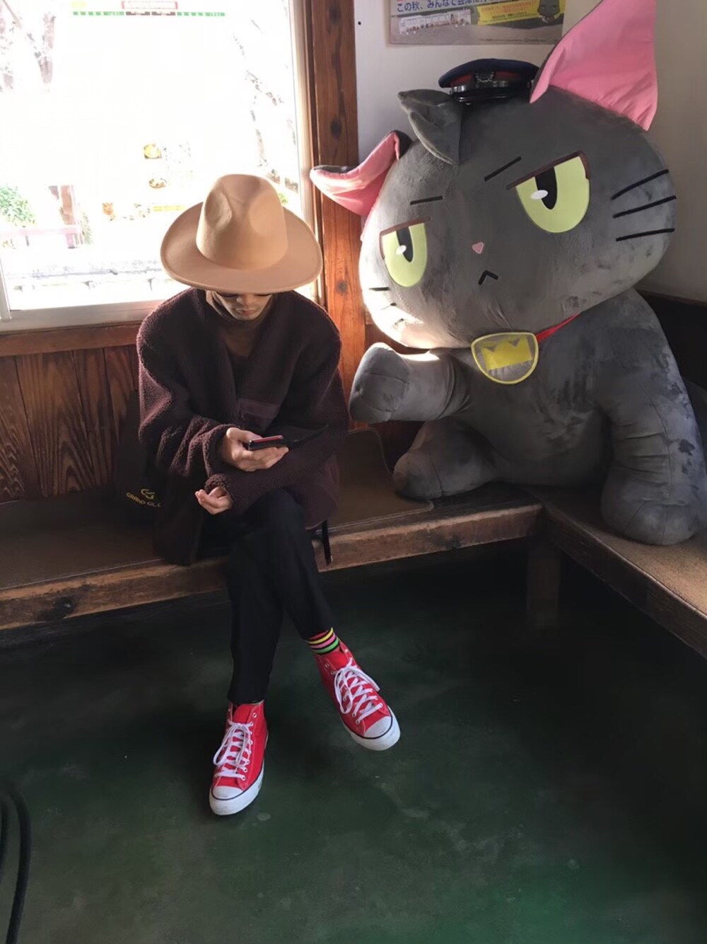 「UNIQLOのフリースカーディガン（長袖）（その他アウター、ブラウン系）」を使った、dda6さん（メンズ・171cm）の冬コーディネートの1枚目の写真
