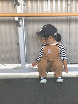 「Carhartt（カーハート）のアイテム（サロペット/オーバーオール）」を使った、yucaさん（キッズ・80cm）の冬コーディネート