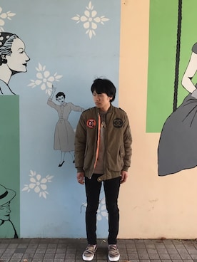 「chanel」｜「アイテム（MA-1）」を使った、トレンディヴンさん（メンズ・170cm）の秋コーディネート
