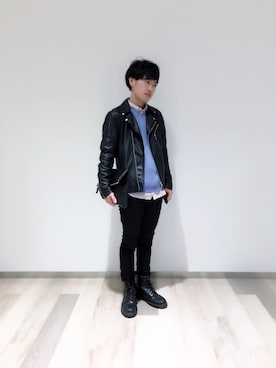 「水色」｜「アイテム（ライダースジャケット）」を使った、トレンディヴンさん（メンズ・170cm）の春コーディネート