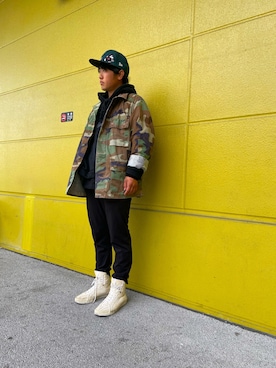 「vetements」｜「アイテム（キャップ）」を使った、トレンディヴンさん（メンズ・170cm）の冬コーディネート