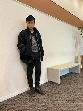 「unrelaxing（アンリラクシング）のアイテム（MA-1）」を使った、トレンディヴンさん（メンズ・170cm）の春コーディネート