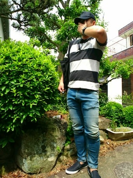 「Clarks（クラークス）のアイテム（スリッポン）」を使った、jin.kさん（メンズ・176cm）の春コーディネート
