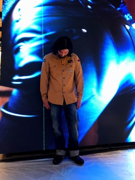 「DIESEL（ディーゼル）のアイテム（シャツ/ブラウス、イエロー系）」を使った、Yamadamotoki1さん（メンズ・177cm）の秋コーディネート