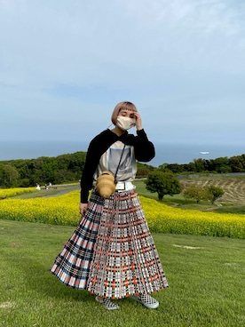 「ロンクスカート」｜「アイテム（スリッポン）」を使った、noahさん（レディース・160cm）の春コーディネート