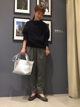 「スエット」｜「アイテム（パンプス）」を使った、mamiraさん（レディース・156cm）の秋コーディネート