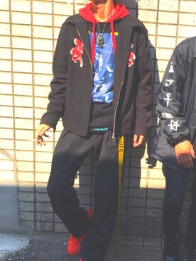 「タバコ」｜「アイテム（その他アウター）」を使った、ゆうまさん（メンズ・176cm）の春コーディネート