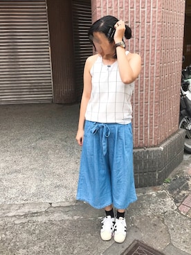 「no brand（ノーブランド）のアイテム（ベスト、ホワイト系）」を使った、Sasa さん（レディース・170cm）の春コーディネート