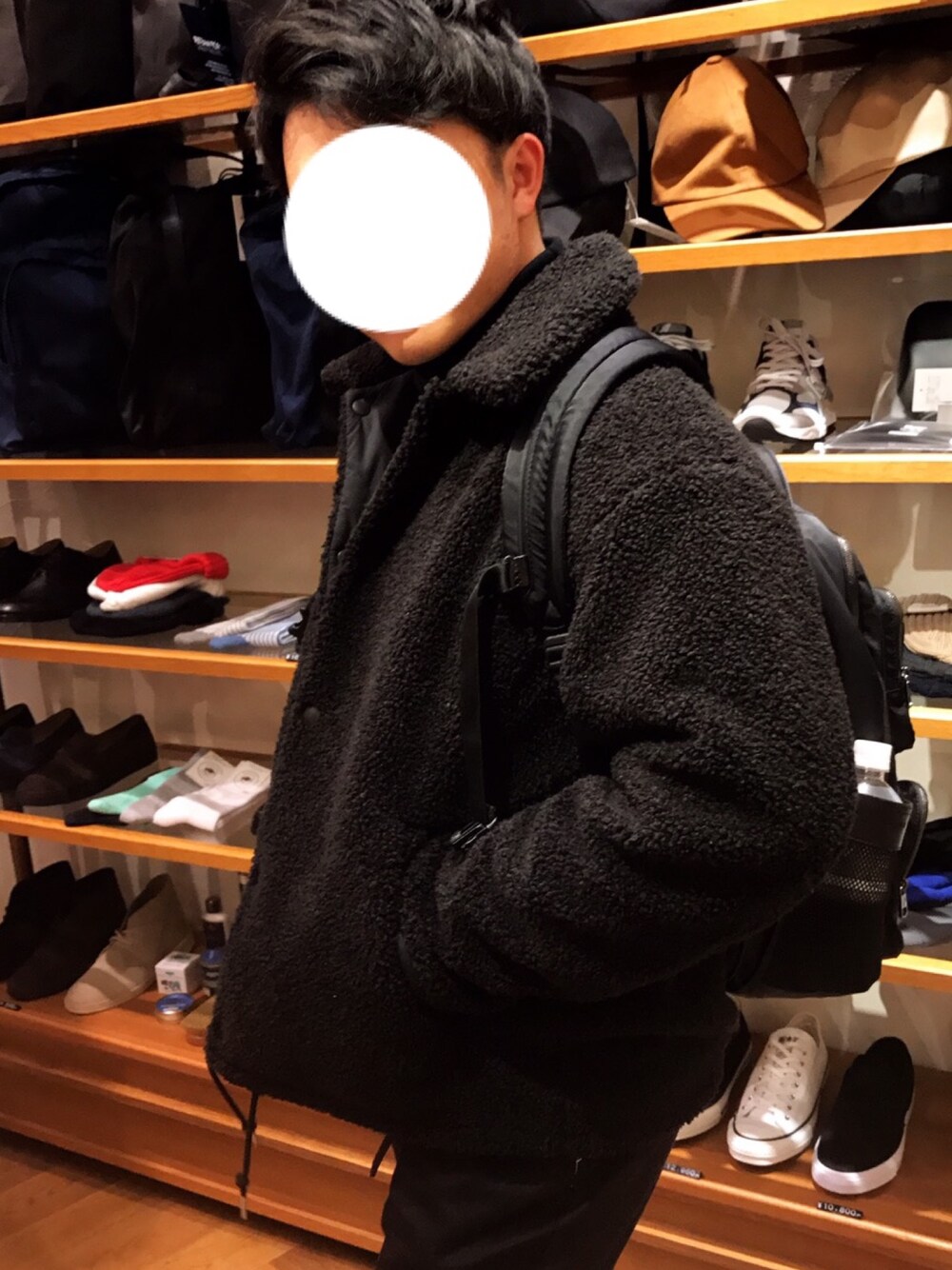 「オーバーサイズ、スポーツミックス、ブラック、ラコステ、リュック、ショートヘア」｜「CLANEのREVERSIBLE BOA COACH JACKET（その他アウター、ブラック系）」を使った、sakotsuさん（メンズ・168cm）の春コーディネートの1枚目の写真