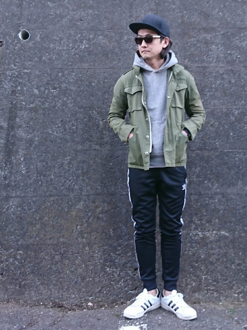 中年アシベさんのコーディネート