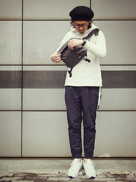 「NEWBALANCE」｜「アイテム（腕時計）」を使った、中年アシベさん（メンズ・170cm）の冬コーディネート