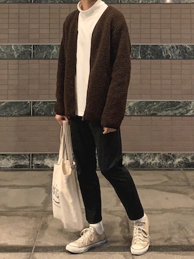 「UNIQLO（ユニクロ）のタートルネックT（長袖）（Tシャツ/カットソー）」を使った、なりゅーさん（メンズ・177cm）の冬コーディネート