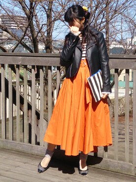 ライダースジャケットを使った オレンジスカート の人気ファッションコーディネート Wear