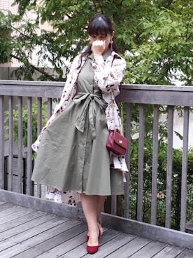 「カーキ×ピンク」｜こうめさん（レディース・155cm）の秋コーディネート
