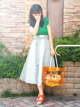 「肩フリル」｜「アイテム（アクセサリー）」を使った、こうめさん（レディース・155cm）の夏コーディネート